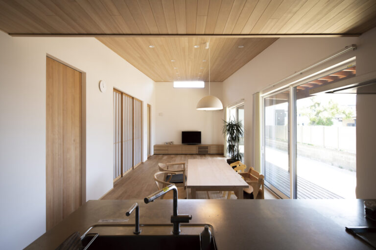 小屋名の平屋