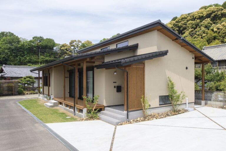 鵜沼西町の平屋